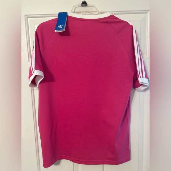 Girls adidas tshirt - Picture 3 of 3